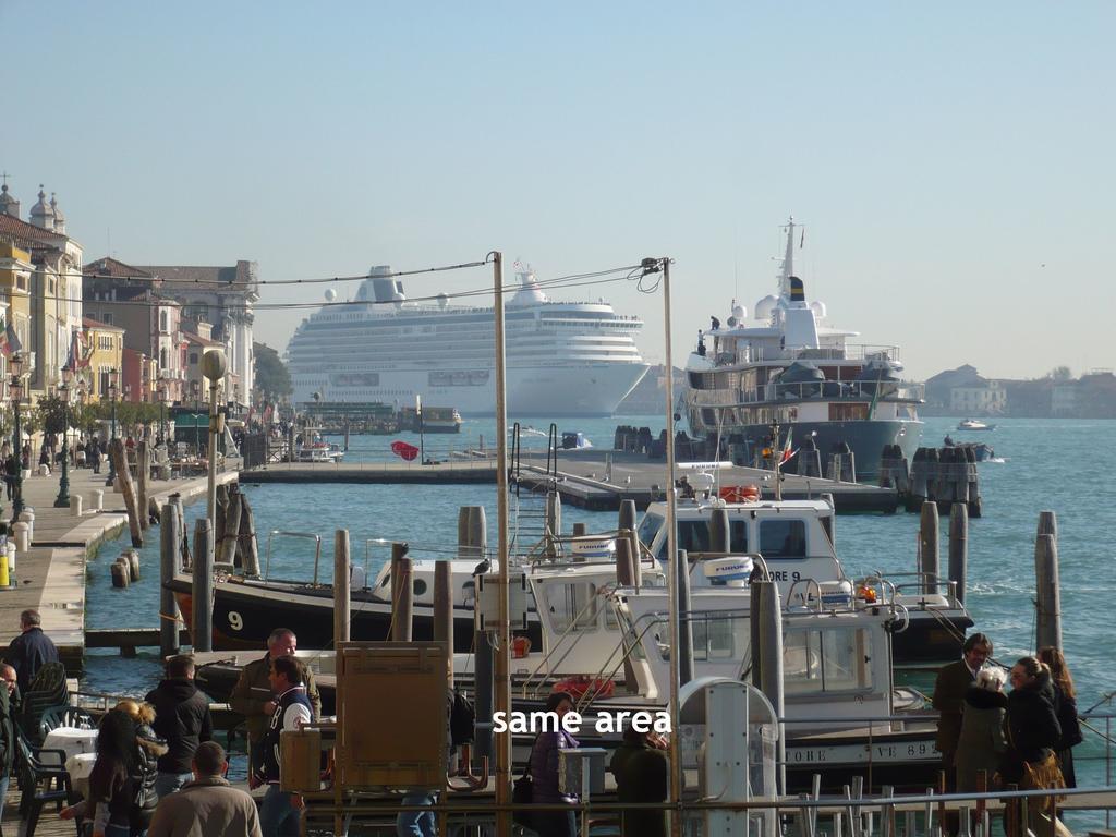 Апартаменты Cruise Harbor Next 4Pax, Mob Aircond, Wifi Венеция Экстерьер фото